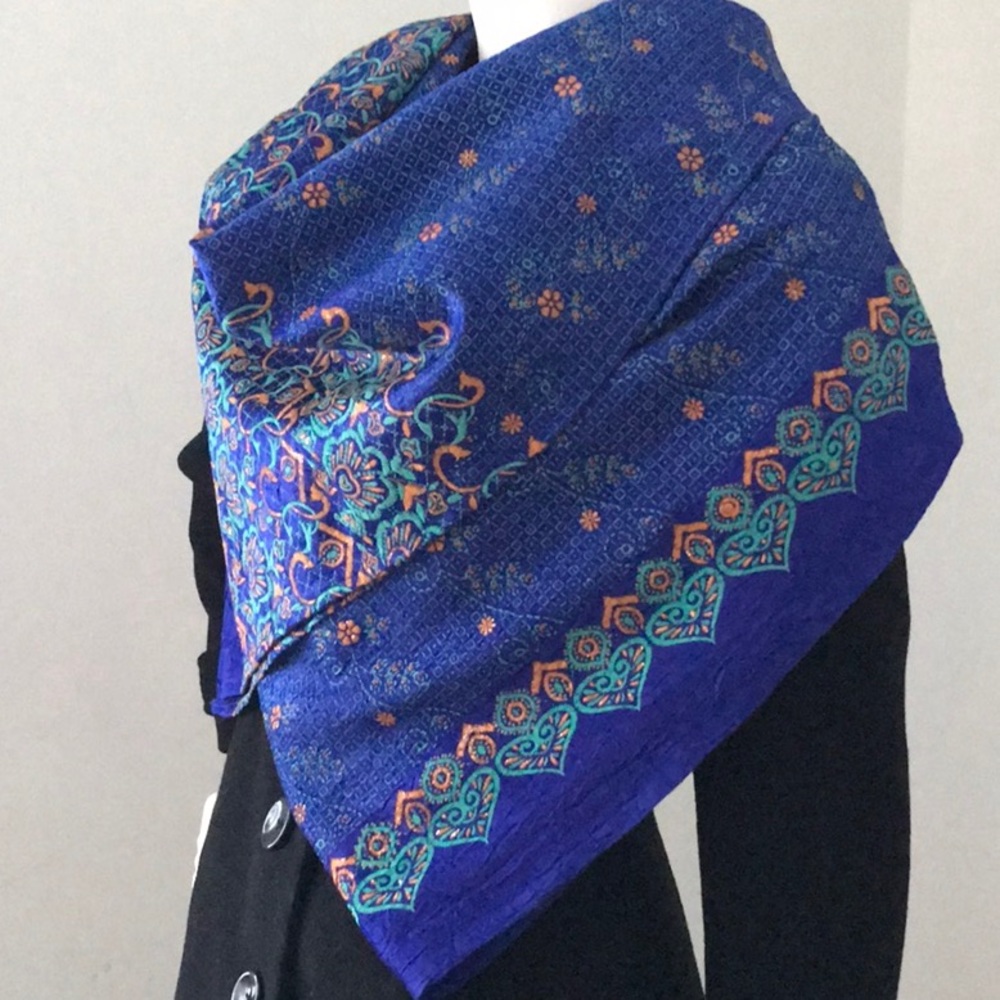 Stunning Royal Blue Ornate Elements Floral Scarf